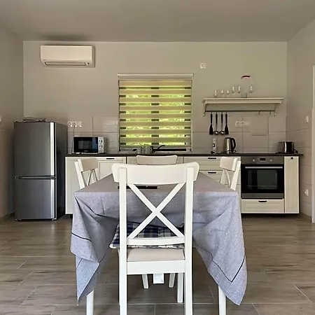 Bed & Breakfast Agroger Ueduelo Balatonudvari
