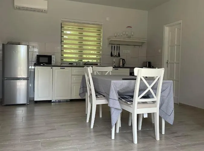 Bed & Breakfast Agroger Ueduelo 3*