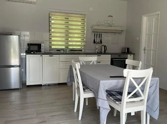 Bed & Breakfast Agroger Ueduelo 3*